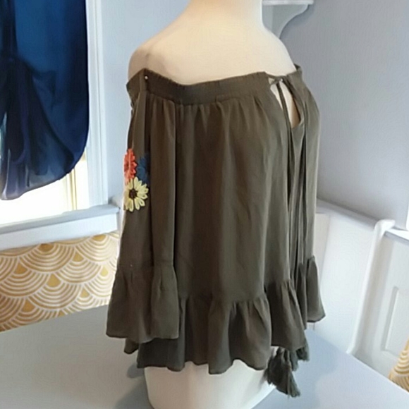 Miss Me peasant tassle boho floral  top - Picture 4 of 9